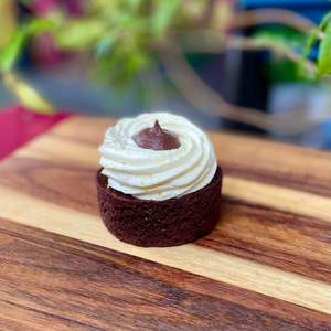 Sweet Cafe Food: Chocolate and Orange Cakes