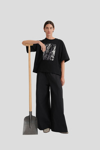 Sunglasses Copy: Kowtow Scene Tee -Black
