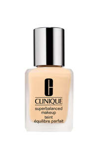 Clinique Foundation: CLINIQUE  Superbalanced Makeup CN01 Alabaster 30ml