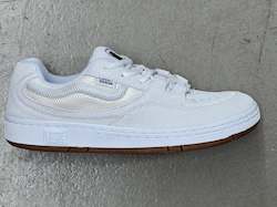 Shoes: 00CTNWC6.WHT VANS SPEED WHITE