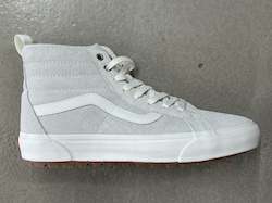Shoes: 5HZYQC5.WHT VANS SK8 HI MTE
