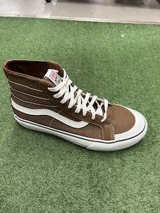 Labour: VANS SK8 HI DECON 4BX2B6T