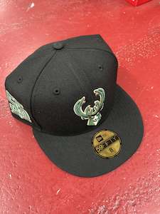 New Era Fitted Caps: 60416028 NE MILWAUKEE BUCKS  CAP