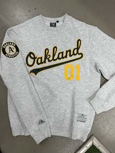 Black Friday Hoods 49: MJOA1202 MAJESTIC OAKLAND CREW