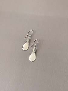 Polished Oval Drop Earrings - AST38
