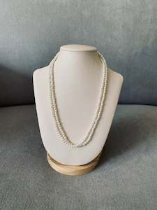 Necklace 1: LIV250NF12