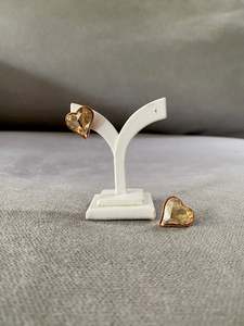 Swarovski: Swarovski Heart Stud Earrings - Golden shadow