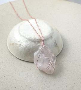 Rose Gold Necklaces: Rose Quartz Rose Gold