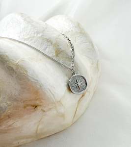 Gold Necklaces: Guided Necklace