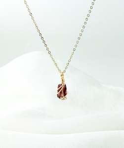 Gold Necklaces: Garnet Gold