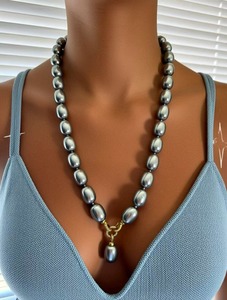 Products: Midnight Elegance Shell Pearl Necklace