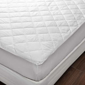 Mattress Protectors: Plush Quilted Fitted Mattress Protector