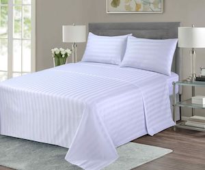 Bed Linen: Extra Luxury Satin Stripe Bedding T316
