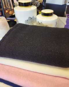 Cashmere Wrap Black - Linen Boutique