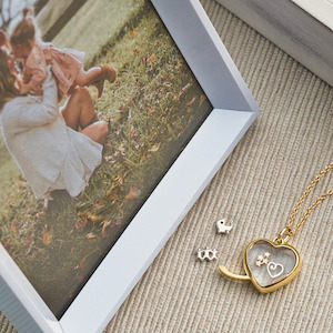 Gold Lockets: Medium Gold Heart Locket