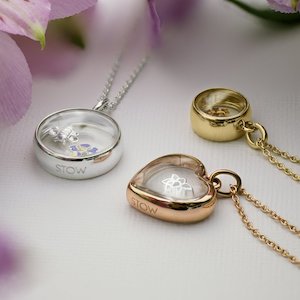 Rose Gold Lockets: Medium Rose Gold Heart Locket