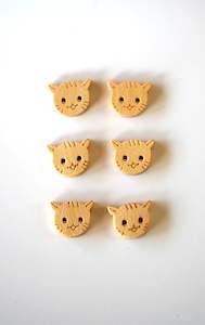 Notions: Kitten Buttons