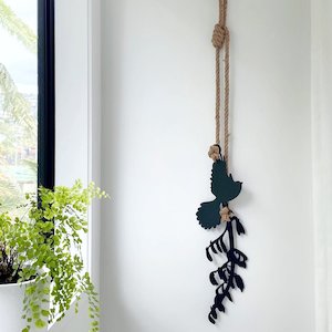 Nz Birds: Fantail & Flax BLACK with NATURAL rope