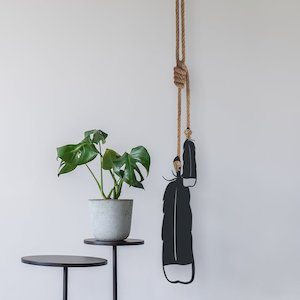 Nz Birds: Huia Feathers BLACK with NATURAL rope