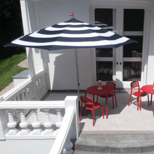Outdoor Furniture: Stripesol Dark Blue Umbrella