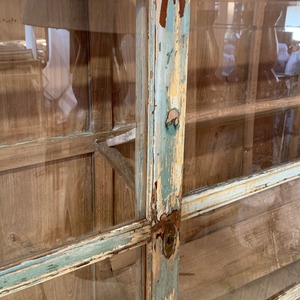 Cabinets: Teal Distressed Cabinet