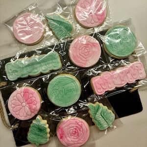 Products: Mother’s Day cookies Individual