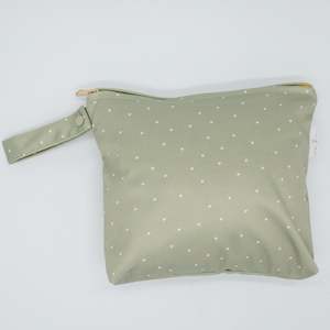 Premium Medium Wet Bags: Medium Wet Bag - Field of Hearts