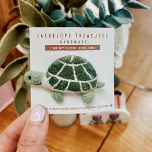 Brooches Pins: Jackelope Treasures | Turtle Brooch