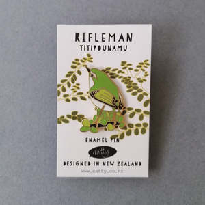 Brooches Pins: Enamel Pin| Rifleman Titipounamu