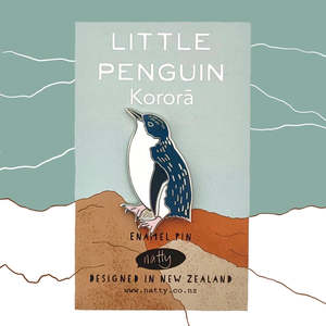 Brooches Pins: Enamel Pin | Little Penguin - Kororā