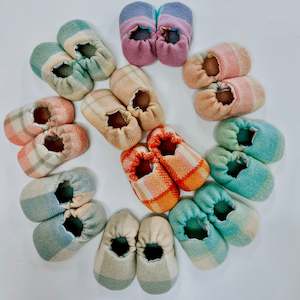 Vintage Wool Baby Slippers | 0-6 months