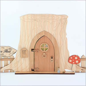 Childrens Decor: Fairy Door Kit