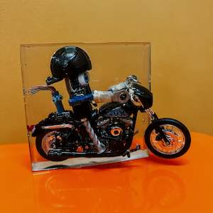 Art Stationary: CRYOBOTS | Easy Rider