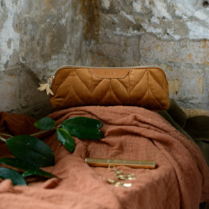 FLOX | Ahi Velvet Small Cosmetic Case