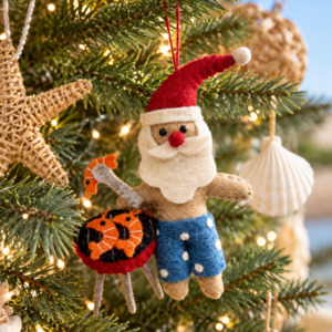 C H R I S T M A S: Santa with shrimp on Barbie