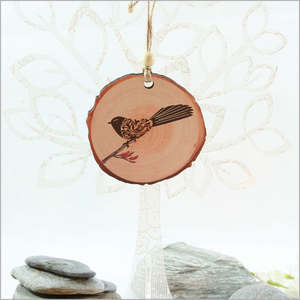 C H R I S T M A S: Wood Slice Ornament : Filigree Fantail
