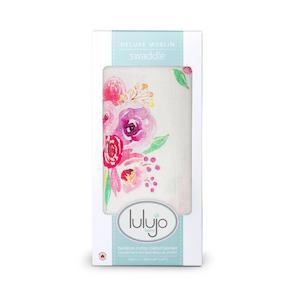 Lulujo Muslin Swaddle (Posies) (Black XO)