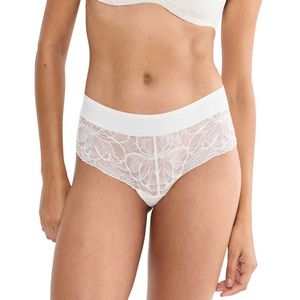 Triumph Body Make-Up Illusion Lace Shorty Briefs (Ecru White)