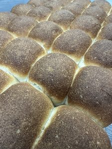 Products: Rēwena dinner rolls (pack of 8) – Little Bread Loaf
