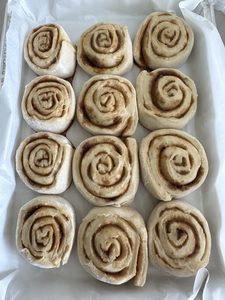 Products: Frozen Cinnamon Buns – Little Bread Loaf