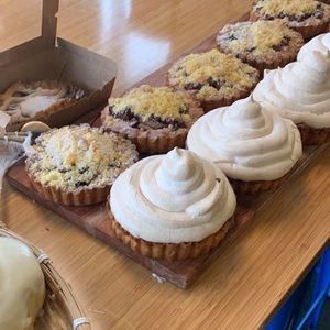 Products: Lemon Meringue Pie – Little Bread Loaf