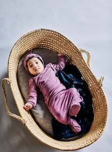 KNOTTED BEANIE & BOOTIE SET - Mauve Animal