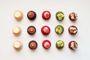 Special Week End Box: Mini choux box