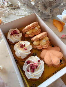 Celebrate Mother S Day: Coffret goûter Elégance box of 6 pieces
