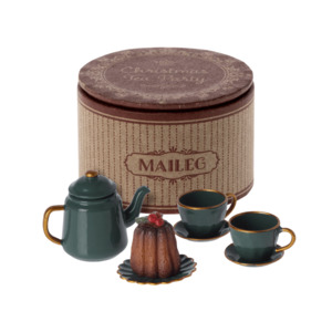 The French Folk: Maileg Christmas Tea Party Set
