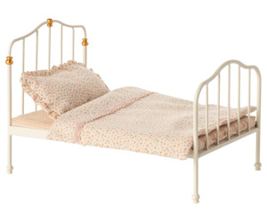Maileg Vintage Double Bed Mouse - Off-white