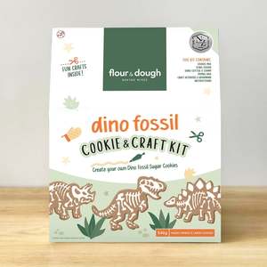 Flour And Dough: Flour and Dough Cookie and Craft Kits - 2 themes