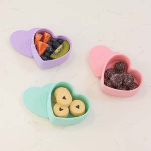 Montii: MontiiCo Silicone Heart Tub
