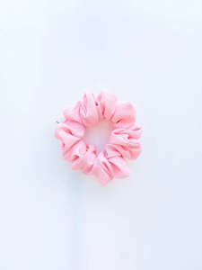 New Mums: Pink Peony Silk Scrunchie