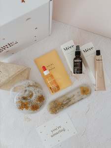 The Fourth Trimester Gift Box (Large)